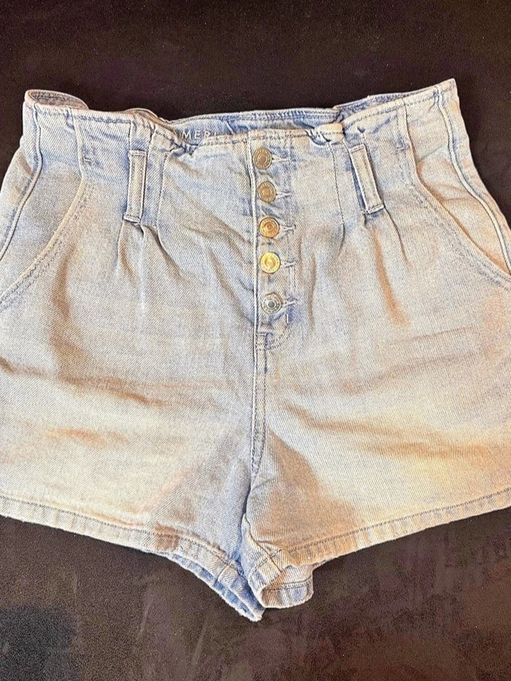 American Eagle AE High-Waisted Paperbag Button Front Short Size 4